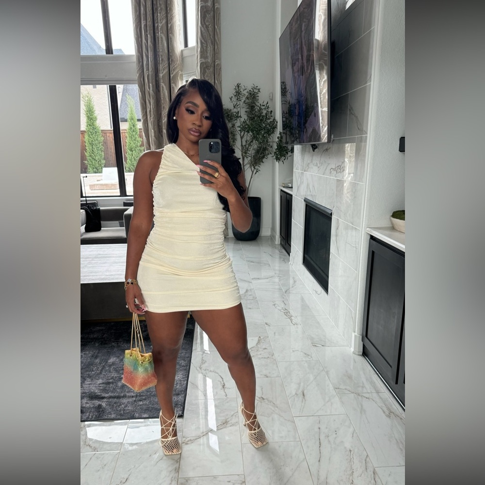 Elegant Cream One-Shoulder Dress